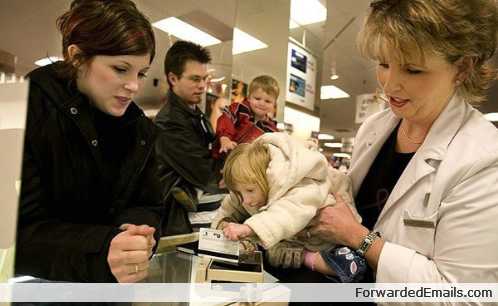 smallest-woman-in-world-007