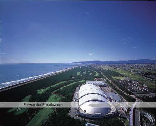 japan-beach-oceandome-01