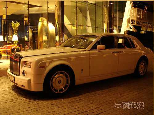 taxi in dubai Rolls Royce Phantom