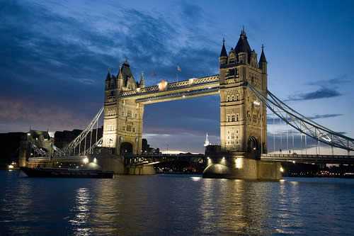 most-amazing-bridge-8th-Tower-Bridge-UK-Most-Famous-and-Beautiful-Victorian-Bridge