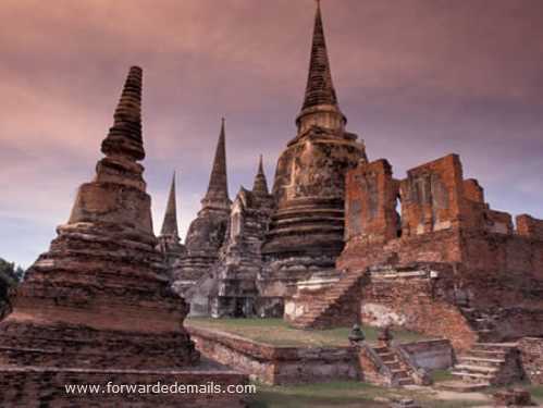 worlds-most-fascinating-ruins-ayutthaya